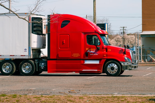 How to Choose the Best Semi Truck Batteries?